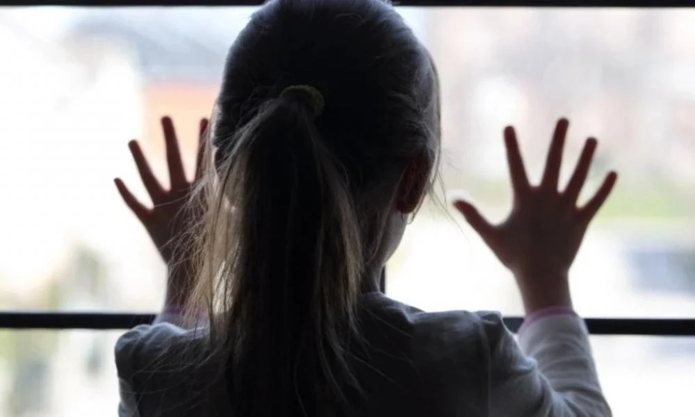 Τον απόλυτο εφιάλτη έζησε 13χρονο κοριτσάκι από την Κάσο! 28χρονος αποπειράθηκε να την βιάσει την ώρα που κοιμόταν